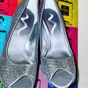 ✨SPARKLY✨high heel shoes 👠